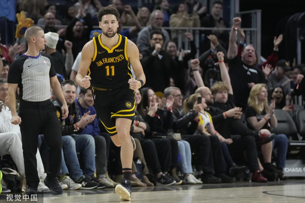 出了巨大贡 出了巨大贡